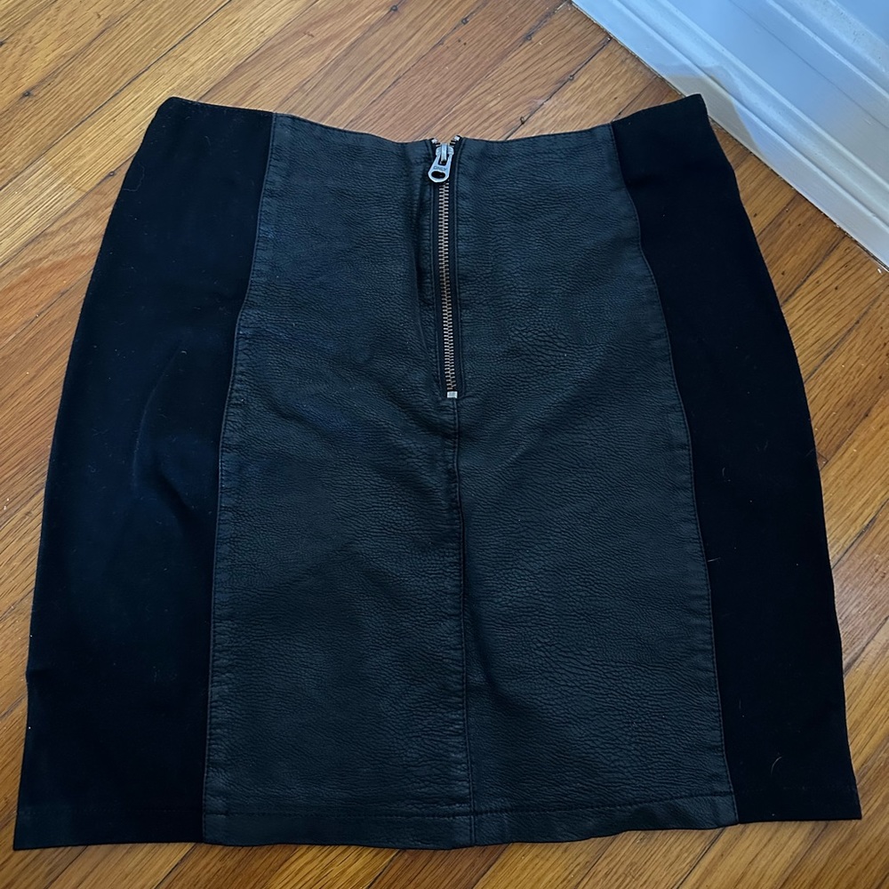 Mini skirt. Faux leather . Size 38 from Italy